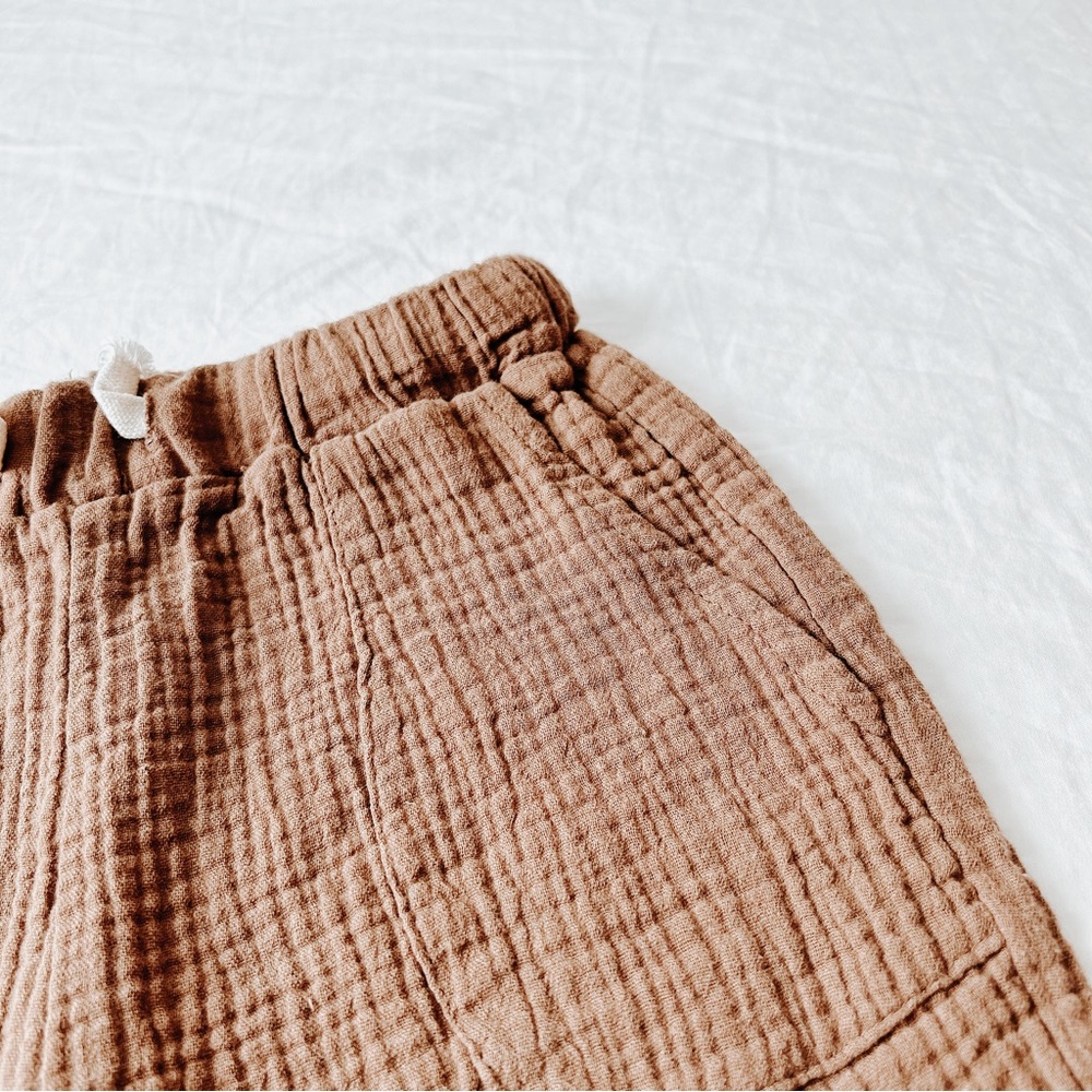 Boys Knot Waist Slant Pocket Textured Pants - Picture 2 of 4